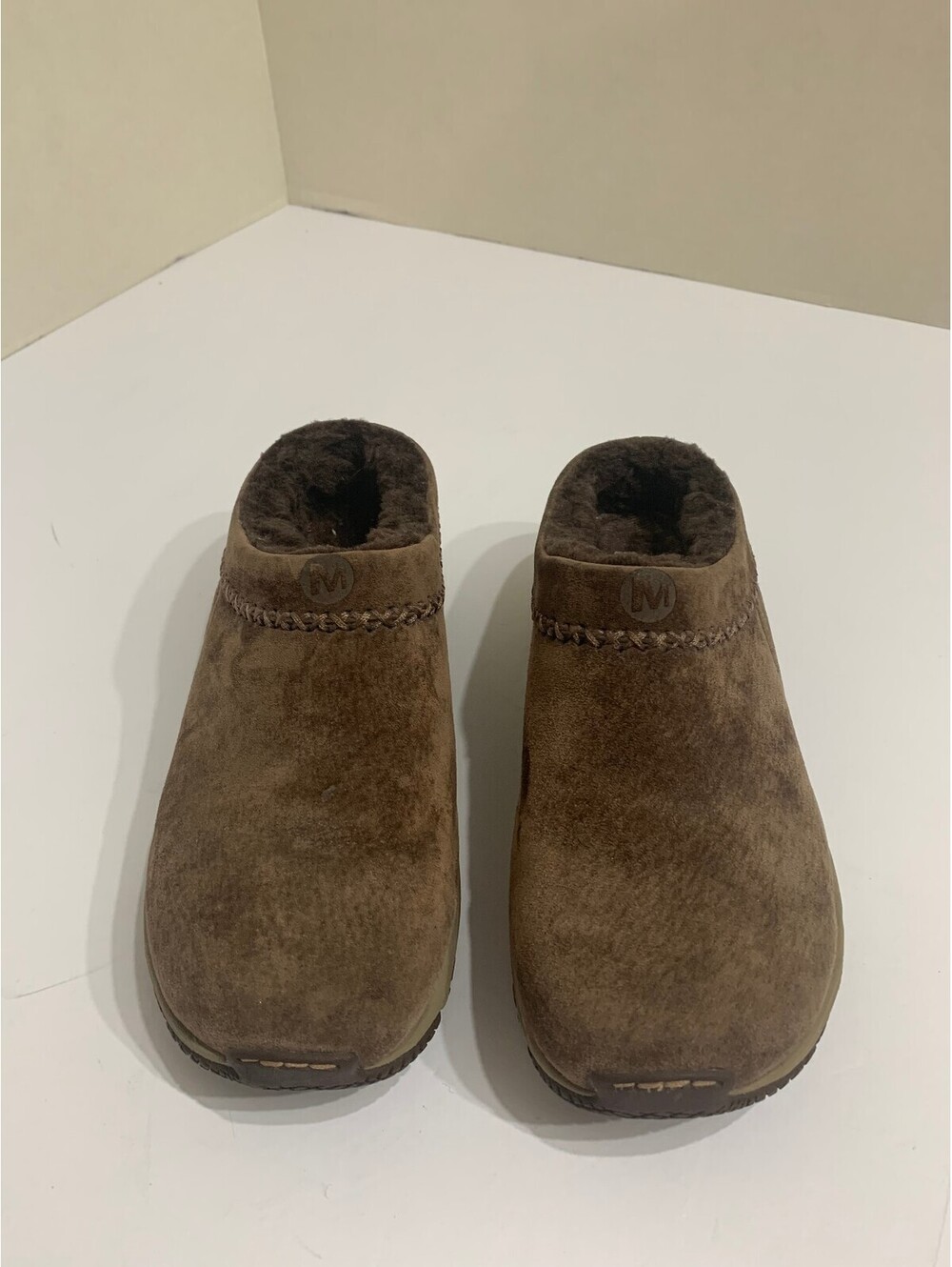 Merrell Women’s 7.5 Brown Suede Fleece Lined Clogs Mules Air Cushion Slip On